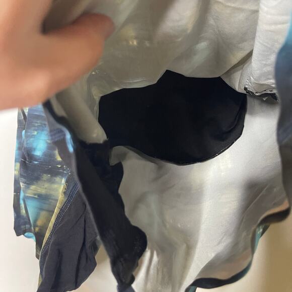 Lululemon green blue athletic shorts sz M - Picture 5 of 5